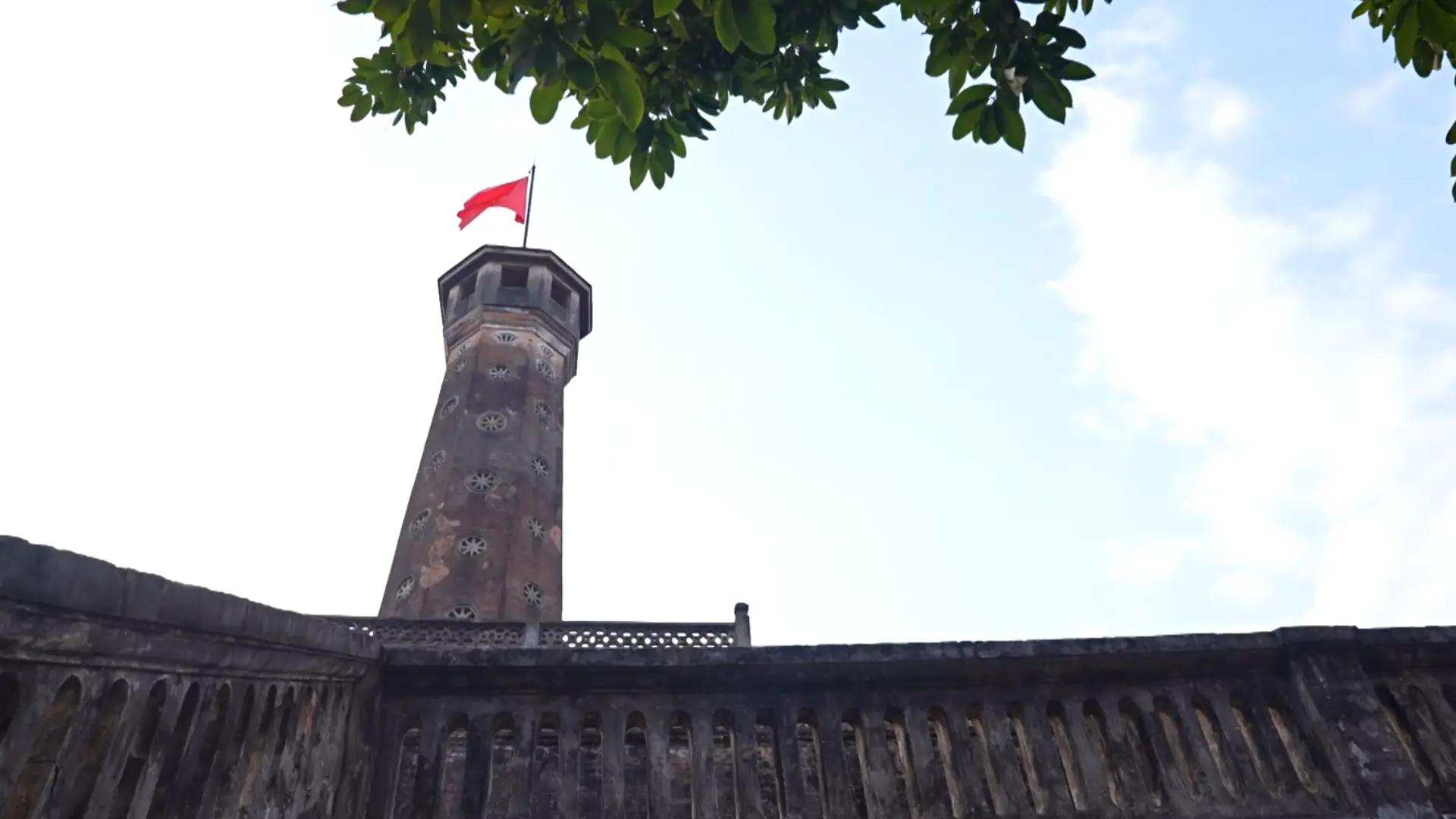 Hà Nội có tour Ký ức Cột cờ | Hà Nội đến để yêu | 30/12/2025